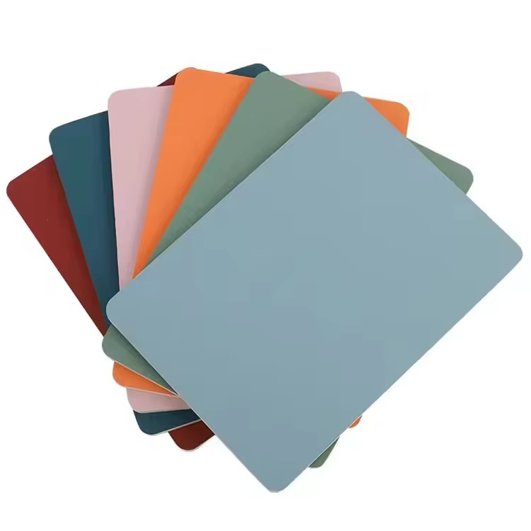 Huidvullende antibotsingswandplaat